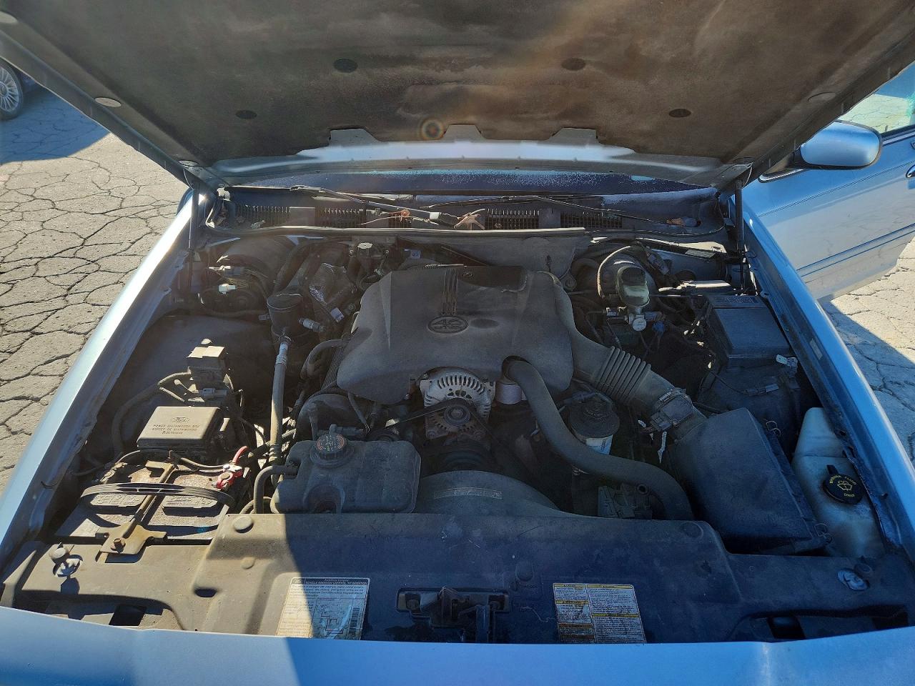 2000 FORD CROWN VICTORIA LX photo 11