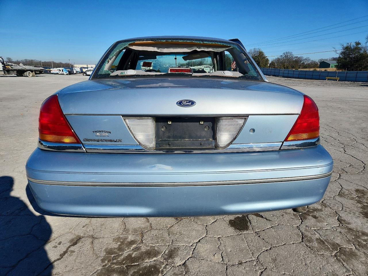 2000 FORD CROWN VICTORIA LX photo 6