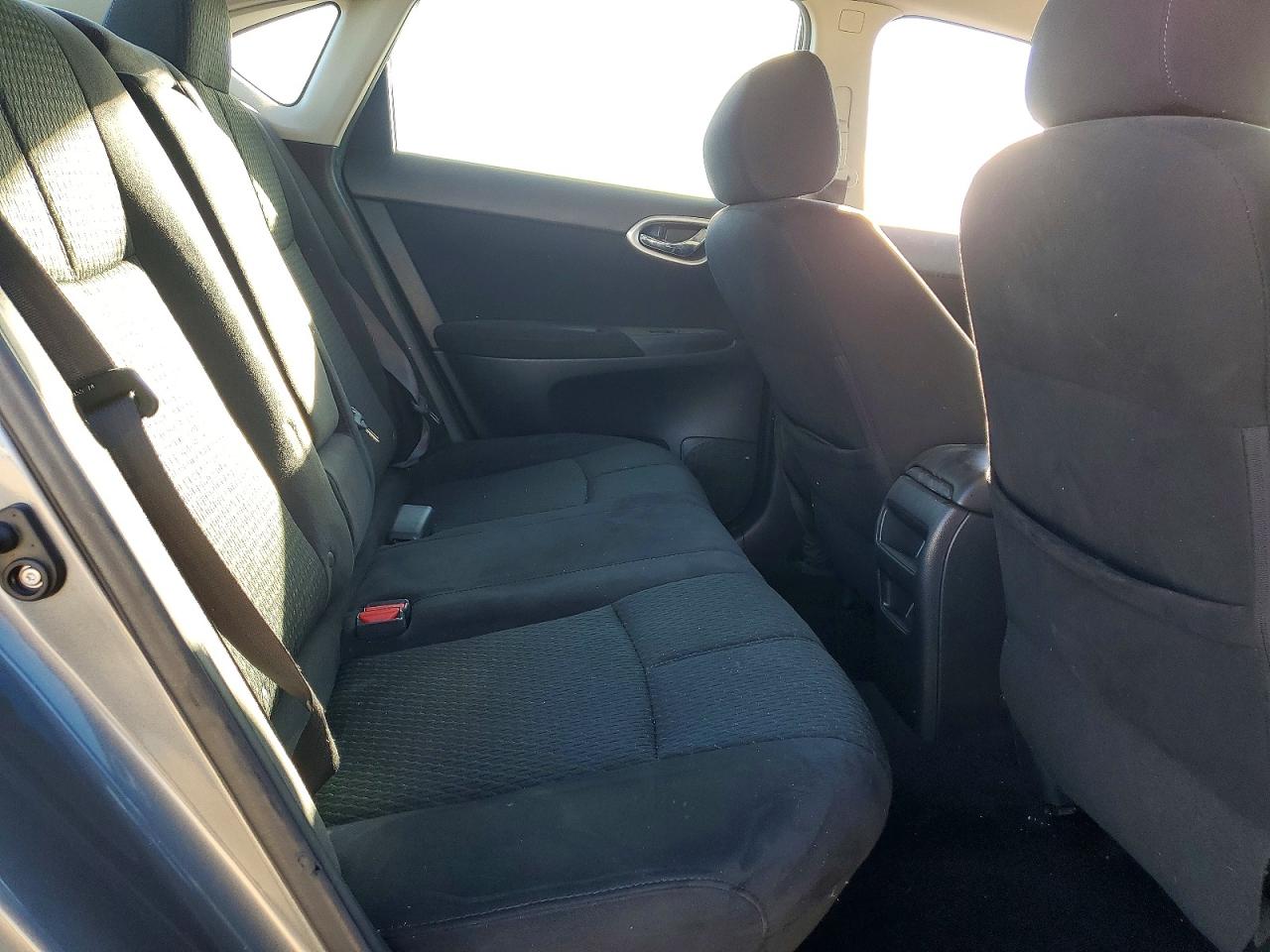 2015 NISSAN SENTRA S photo 10