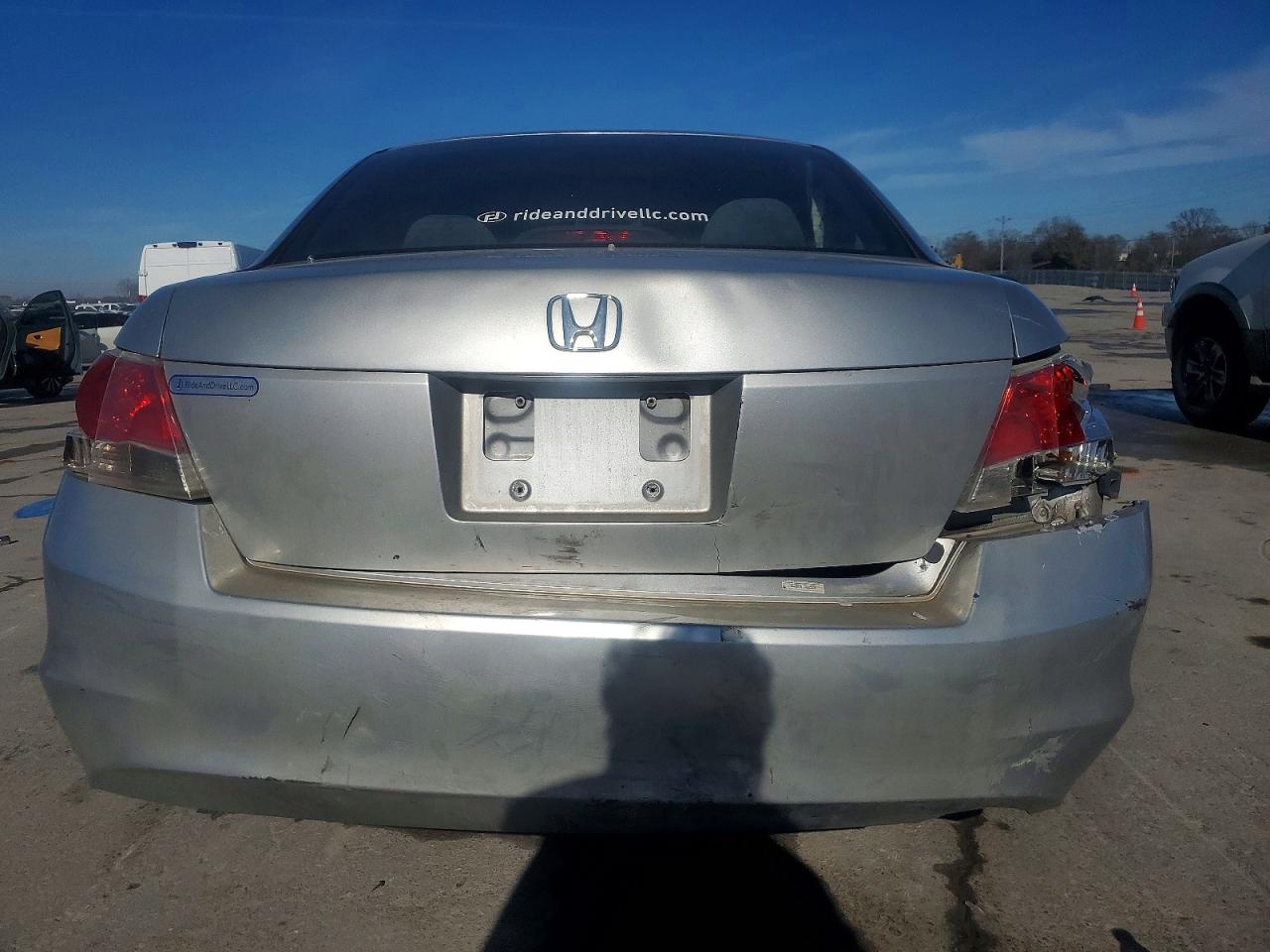 2010 HONDA ACCORD LXP photo 6