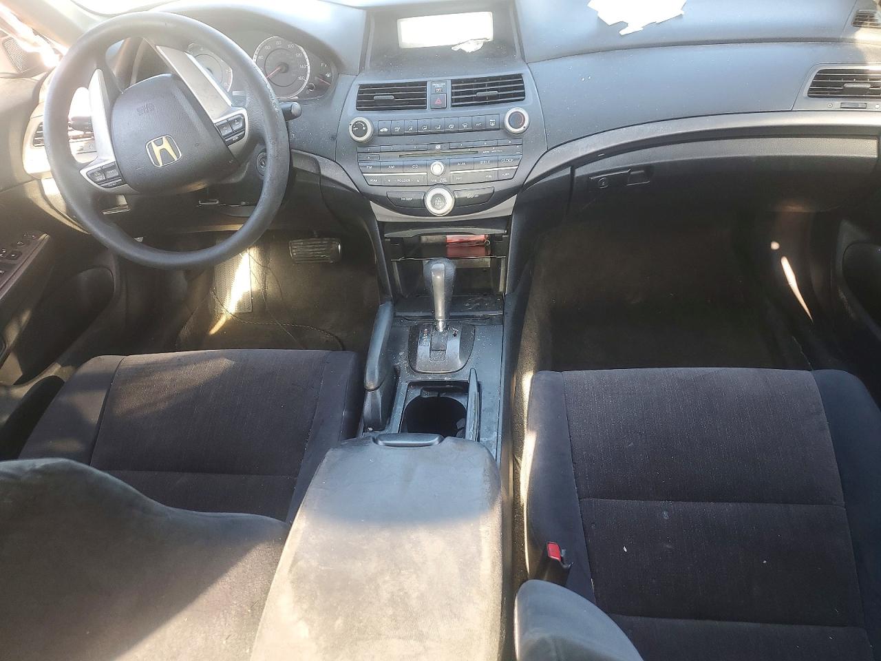 2010 HONDA ACCORD LXP photo 8