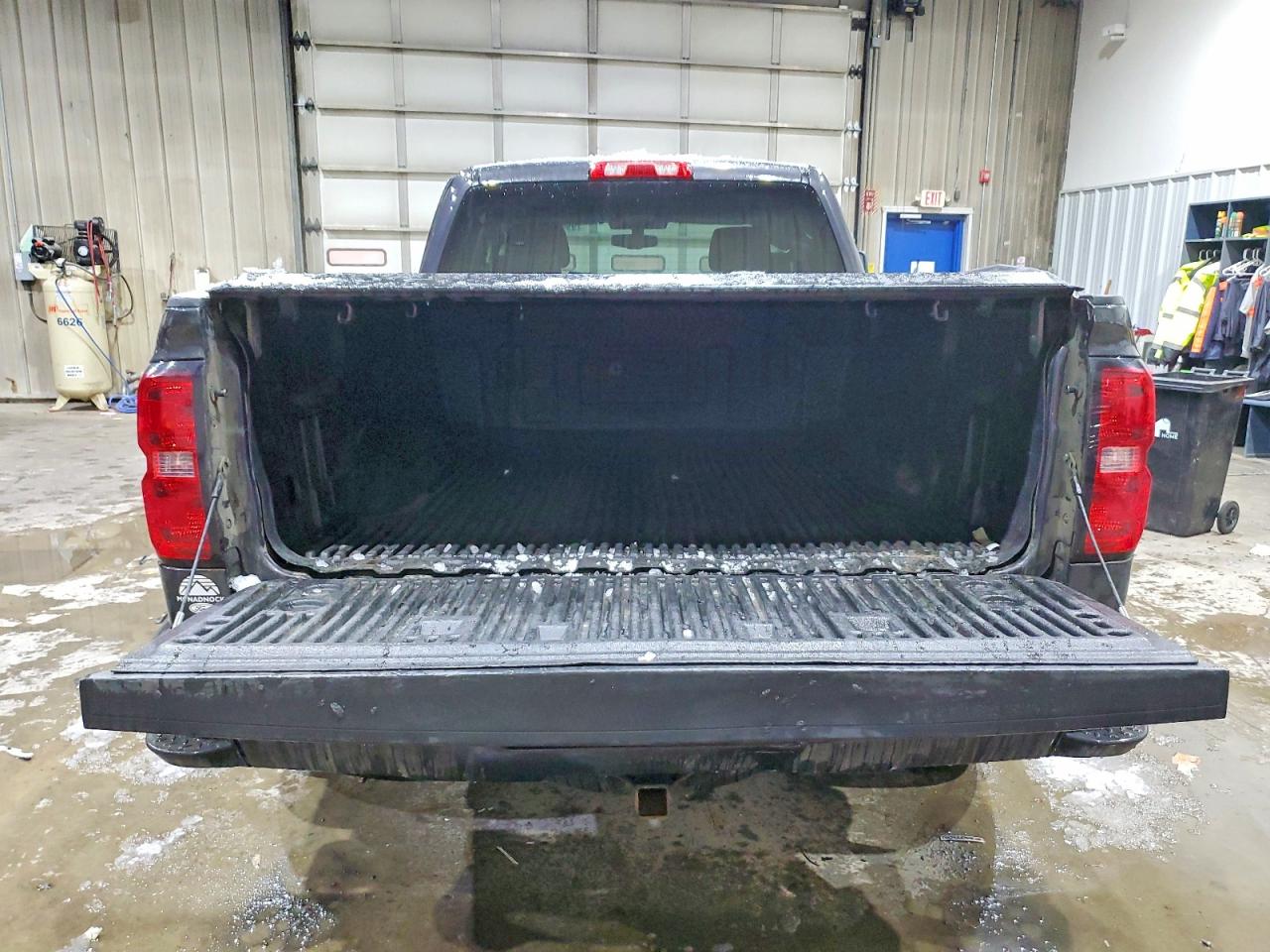 2016 CHEVROLET SILVERADO K1500 LT photo 6