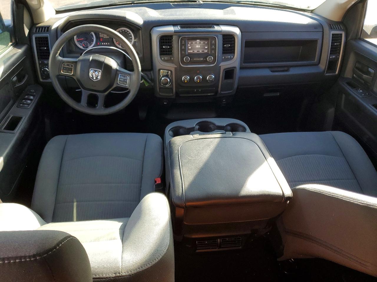 2021 RAM 1500 CLASSIC TRADESMAN photo 8