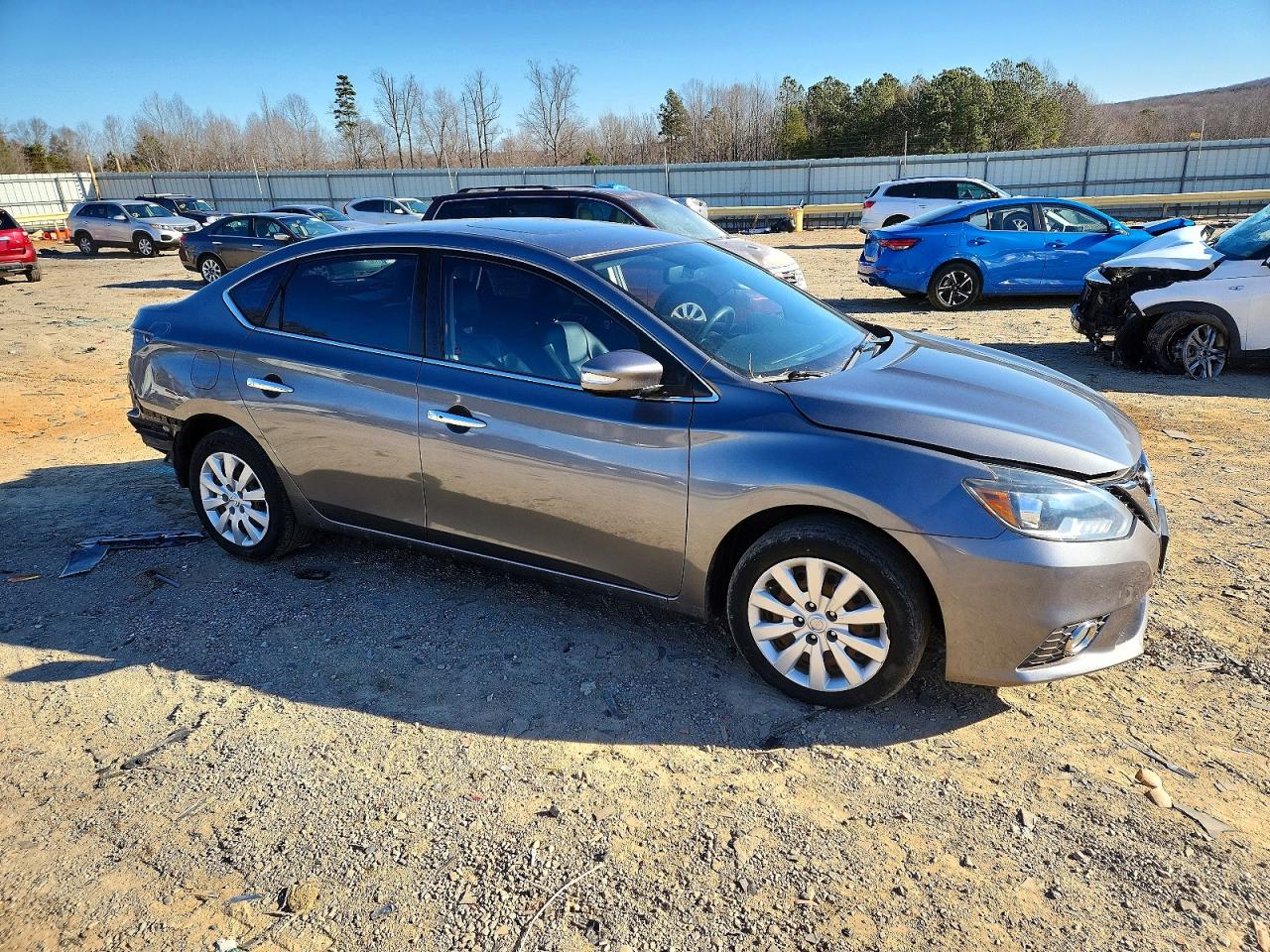 2017 NISSAN SENTRA S photo 4