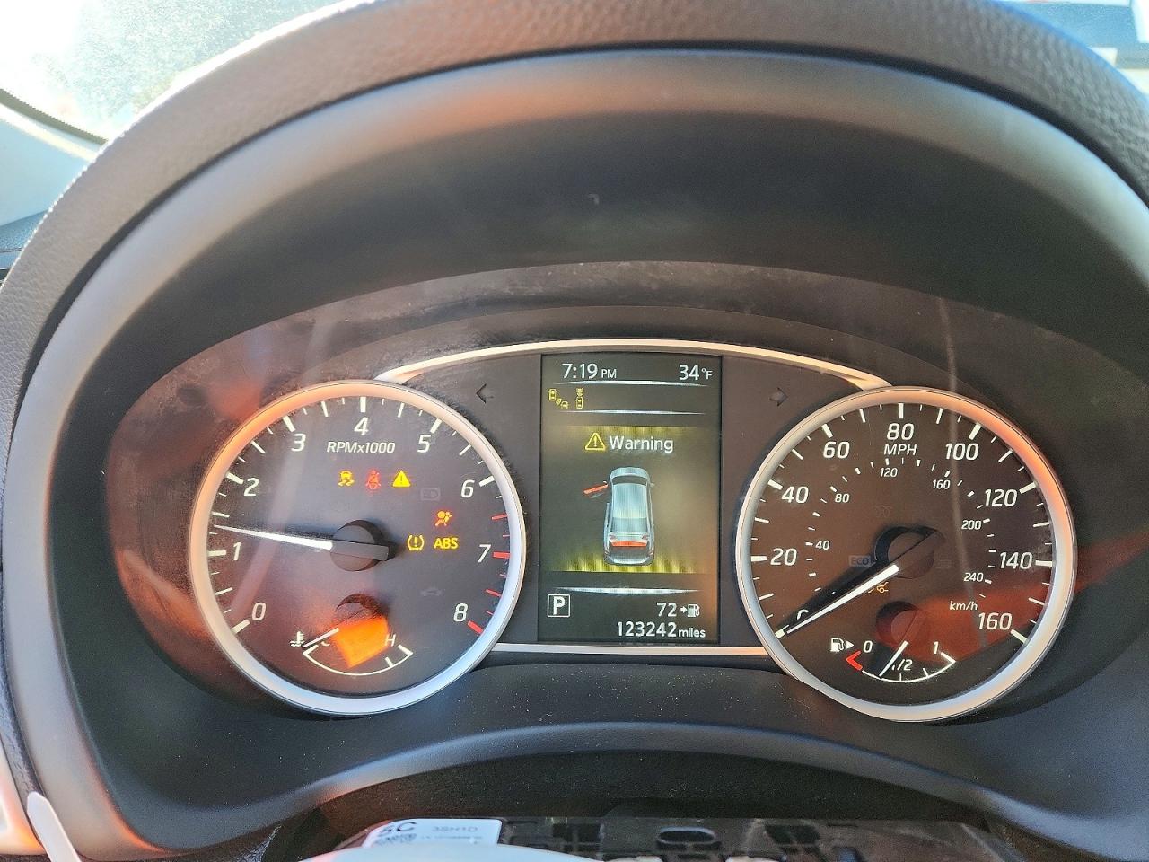 2017 NISSAN SENTRA S photo 9