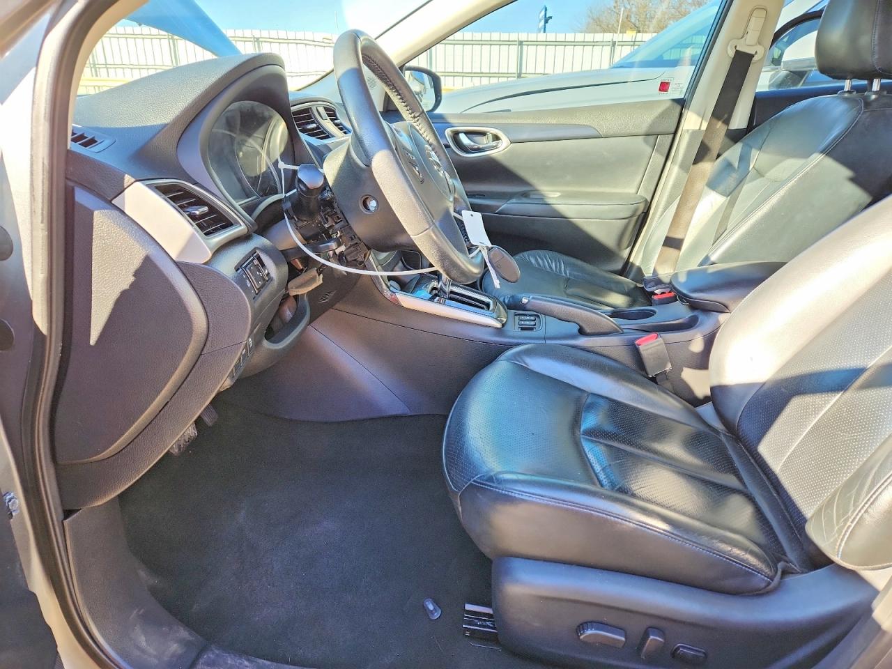 2017 NISSAN SENTRA S photo 7