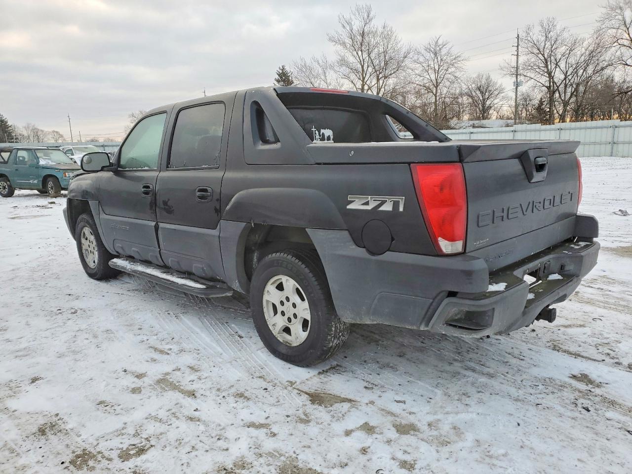 2003 CHEVROLET AVALANCHE K1500 photo 2