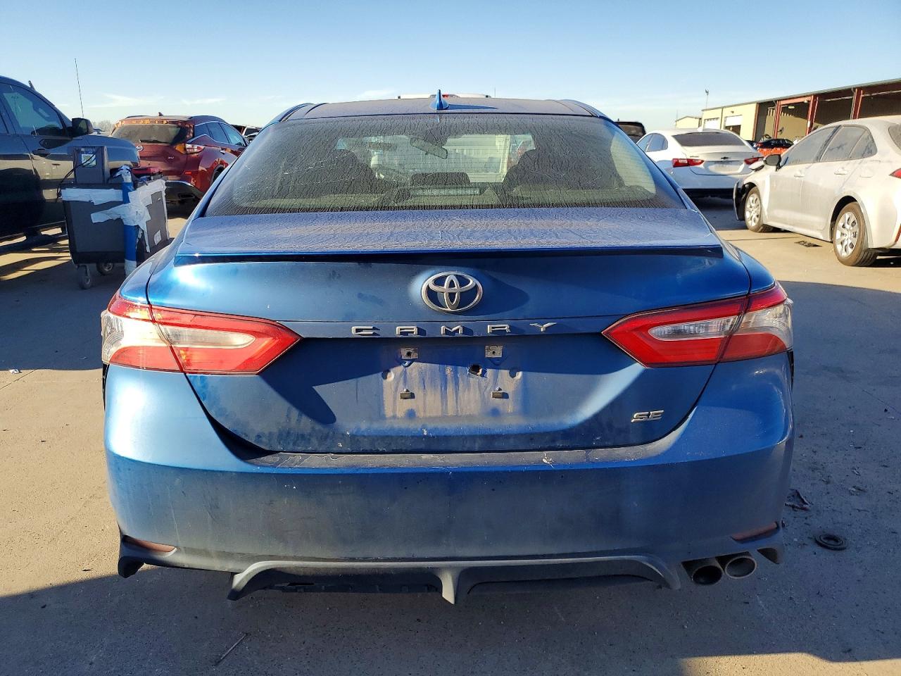 2019 TOYOTA CAMRY L photo 6
