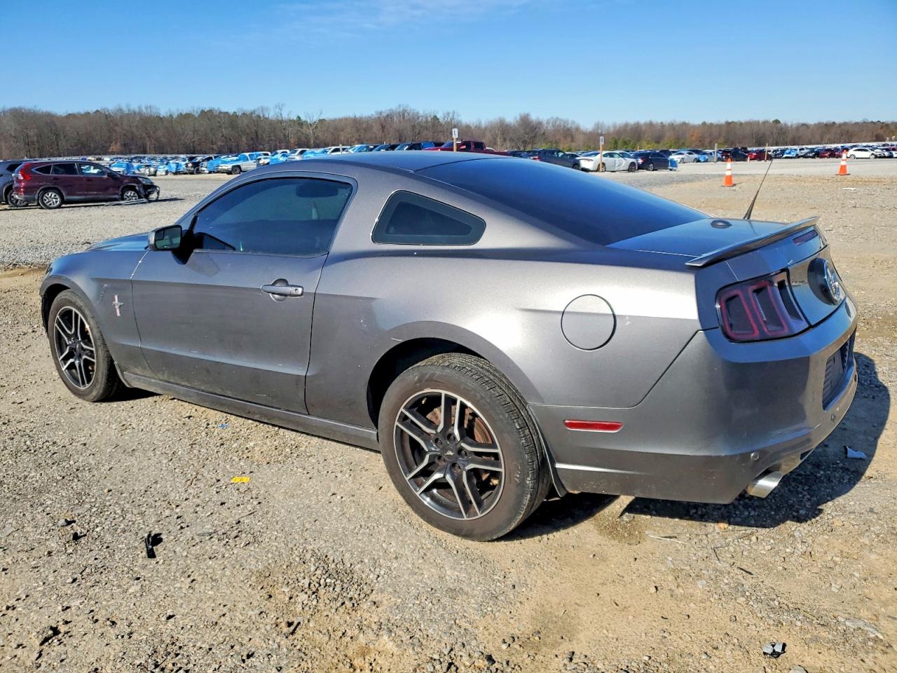 2013 FORD MUSTANG photo 2