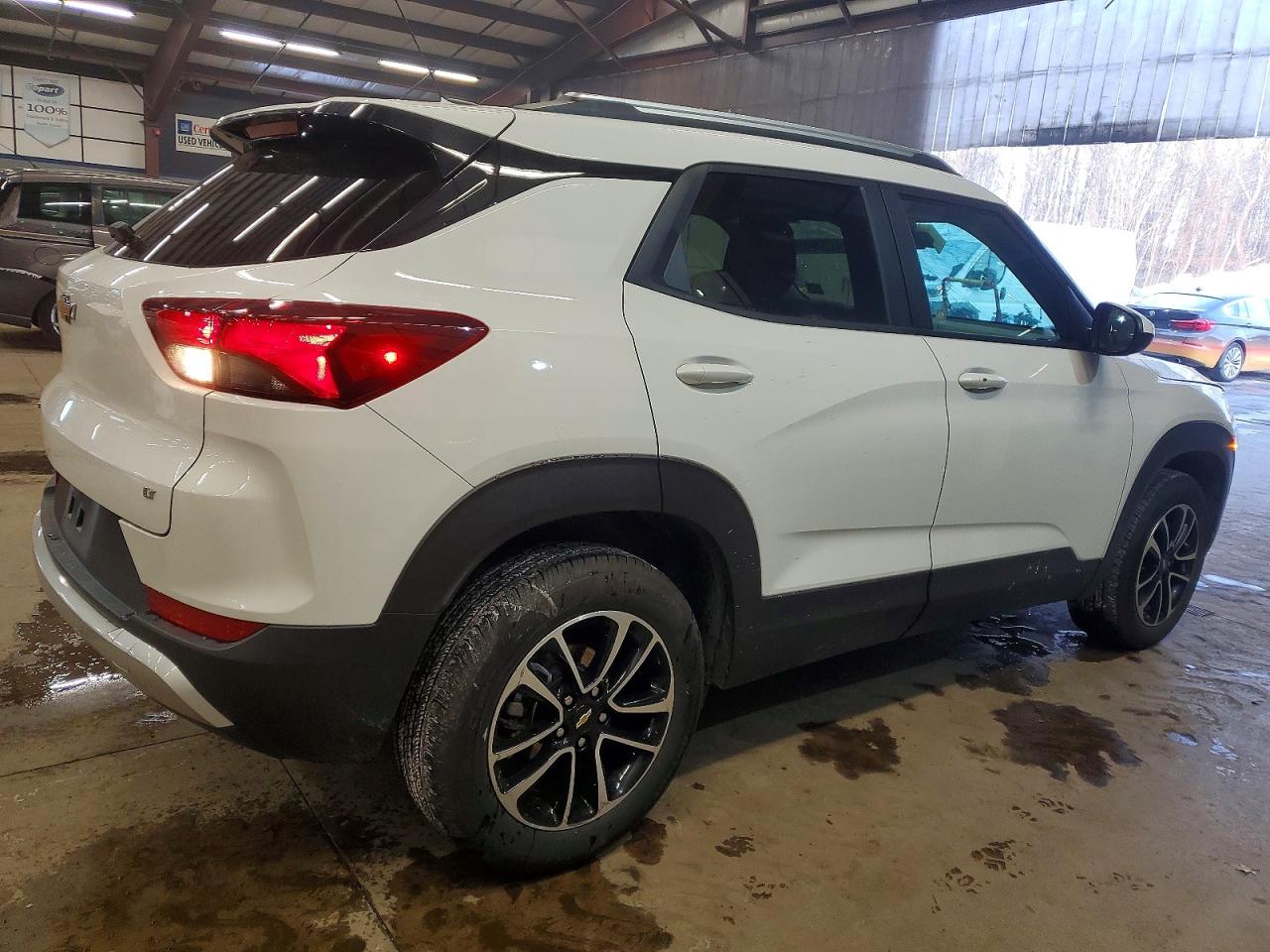 2025 CHEVROLET TRAILBLAZER LT photo 3