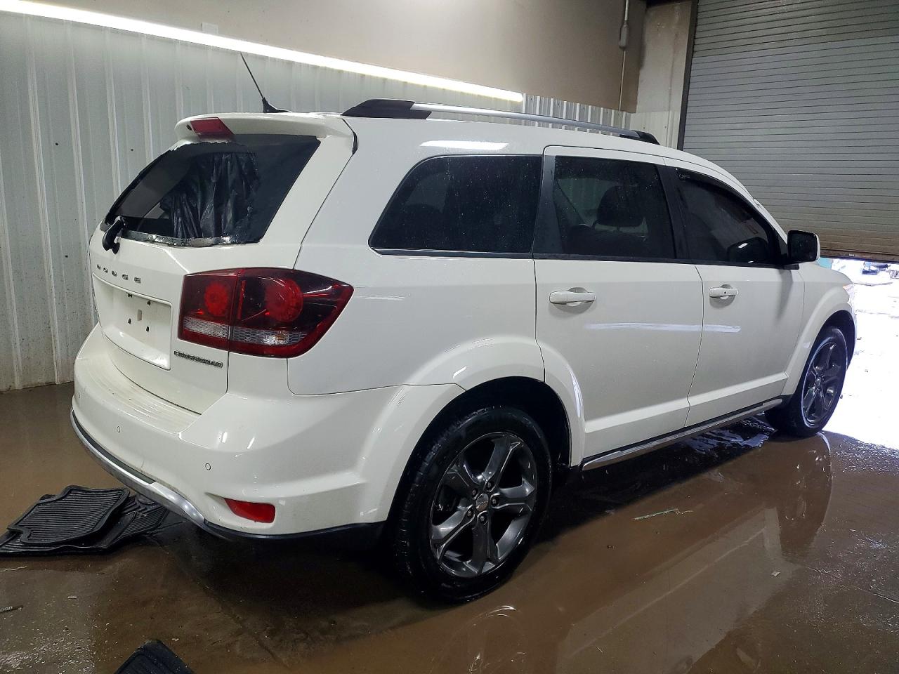 2015 DODGE JOURNEY CROSSROAD photo 3