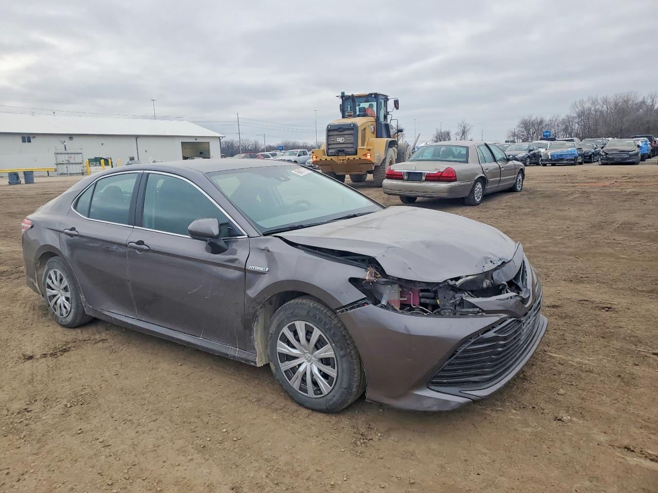 2020 TOYOTA CAMRY LE photo 7