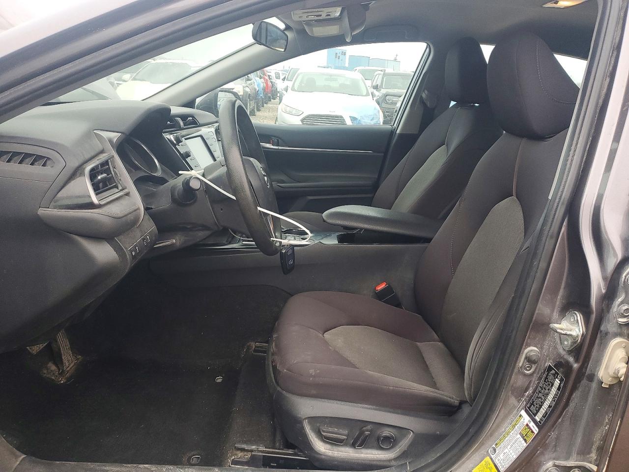 2020 TOYOTA CAMRY LE photo 13