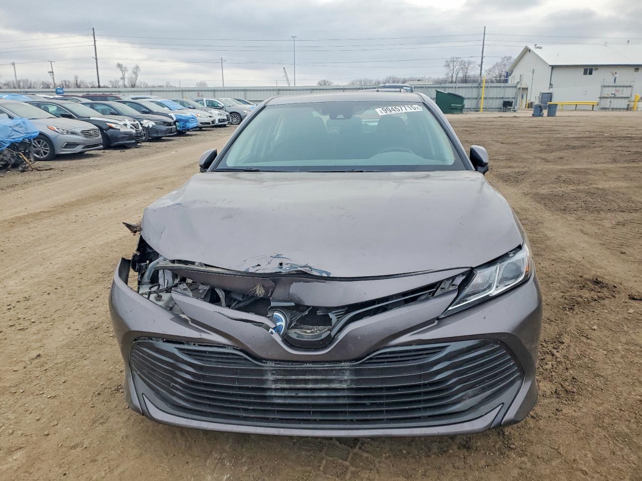 2020 TOYOTA CAMRY LE photo 9