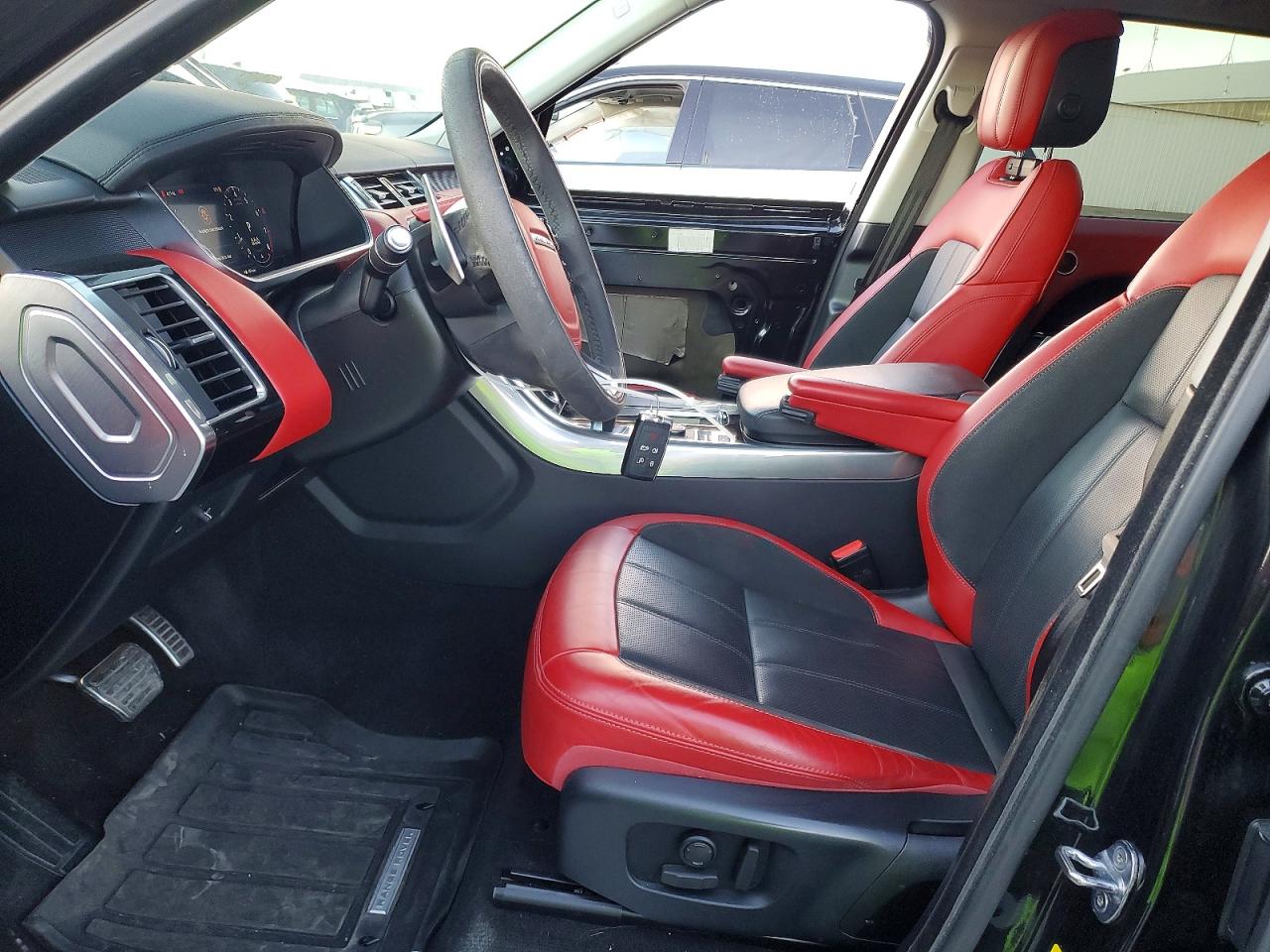 2020 LAND ROVER RANGE ROVER SPORT HST photo 7