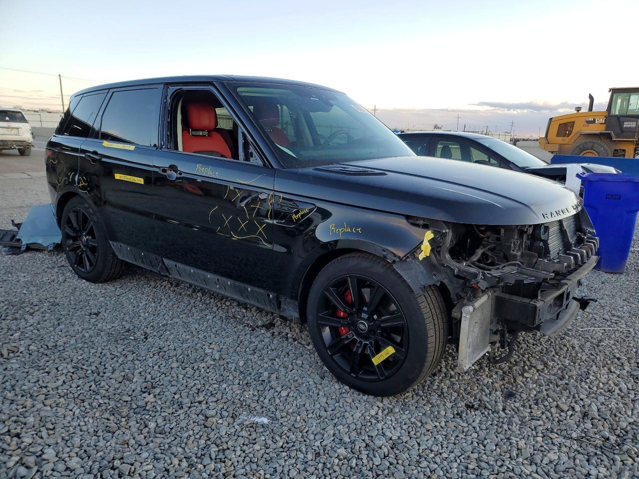 2020 LAND ROVER RANGE ROVER SPORT HST photo 4