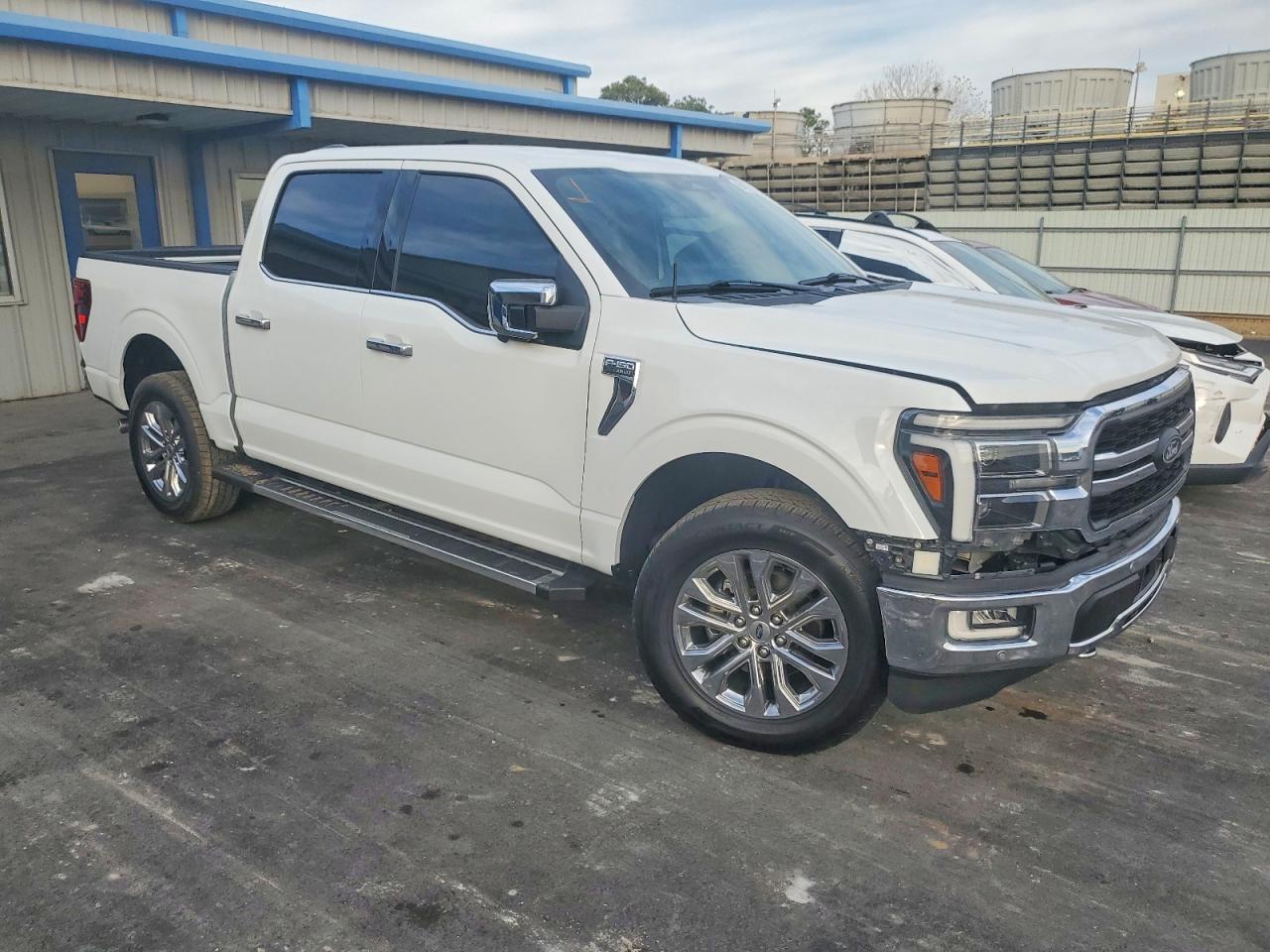 2024 FORD F150 LARIAT photo 4
