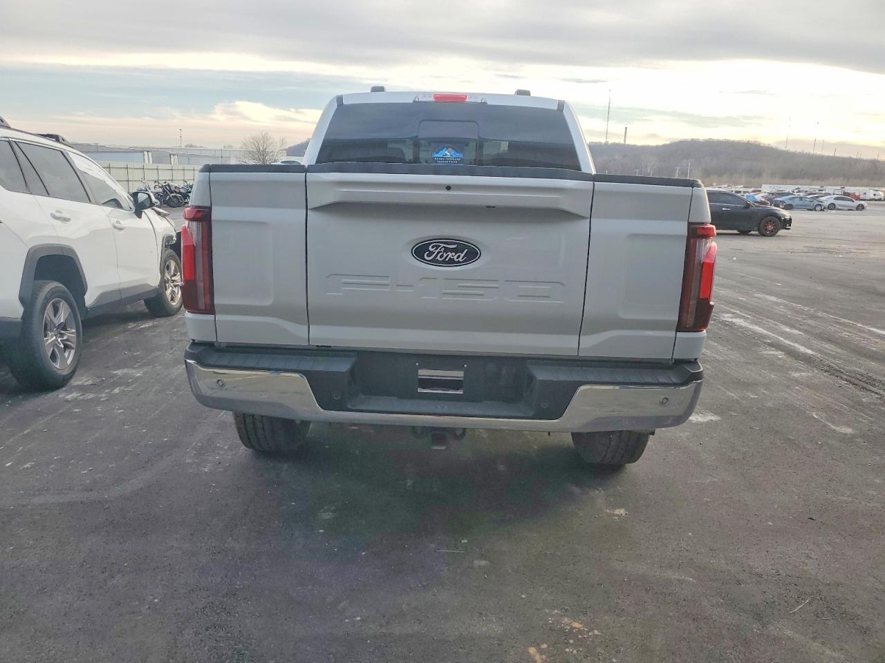 2024 FORD F150 LARIAT photo 6