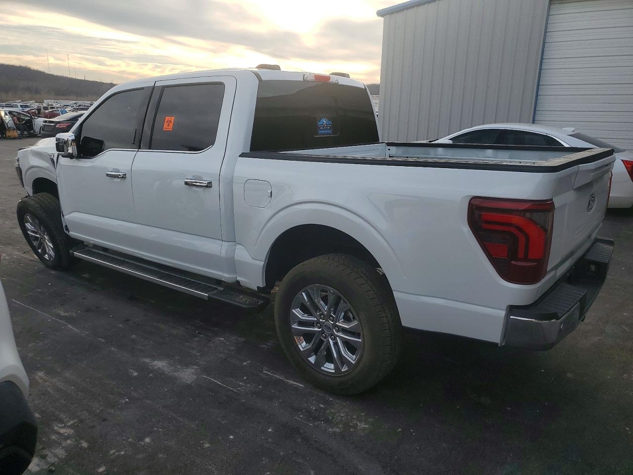 2024 FORD F150 LARIAT photo 2