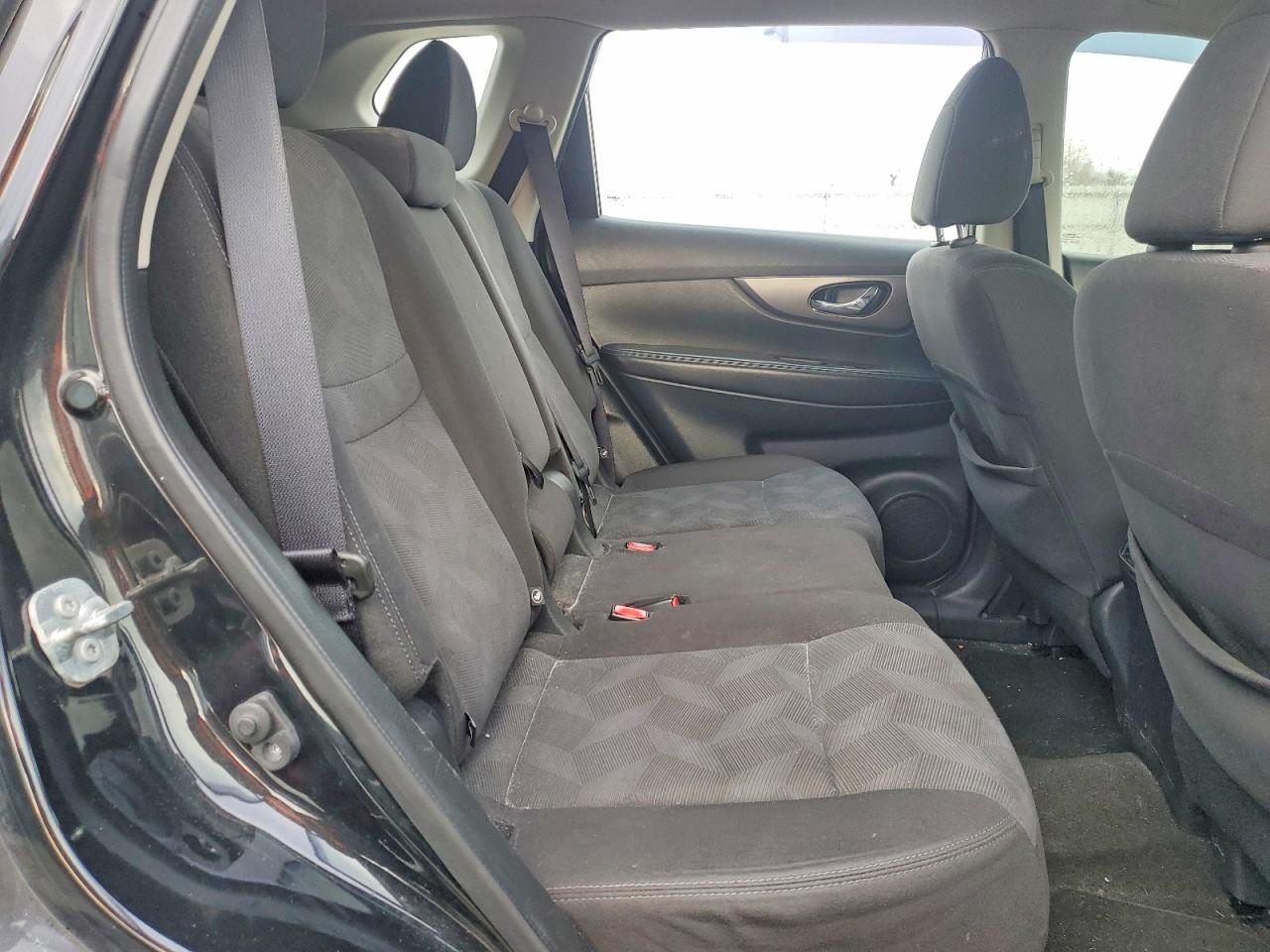 2016 NISSAN ROGUE S photo 10