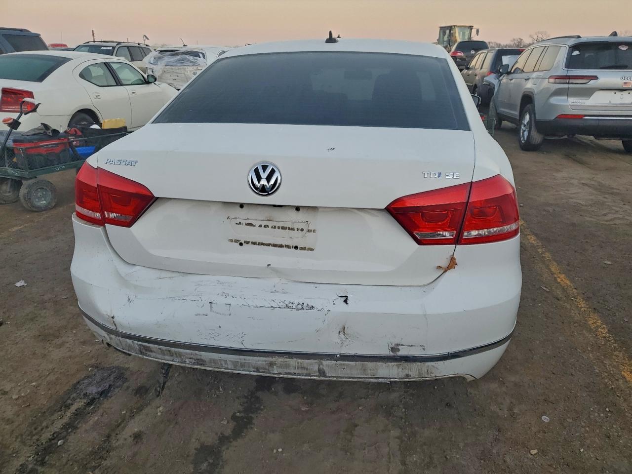 2015 VOLKSWAGEN PASSAT SE photo 6