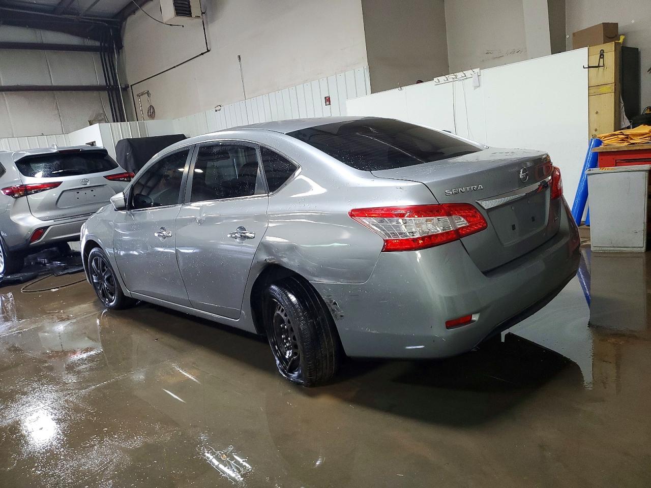 2013 NISSAN SENTRA S photo 2