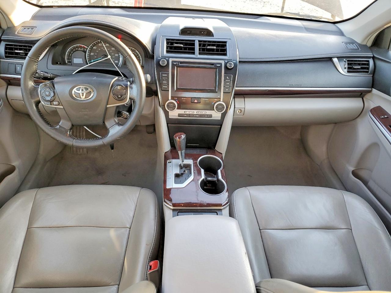 2012 TOYOTA CAMRY BASE photo 8