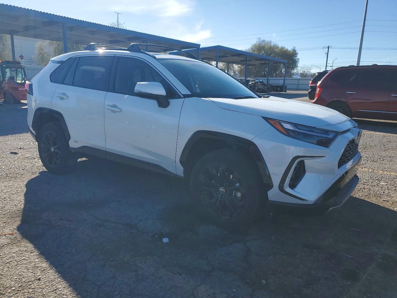 2024 TOYOTA RAV4 SE photo 4