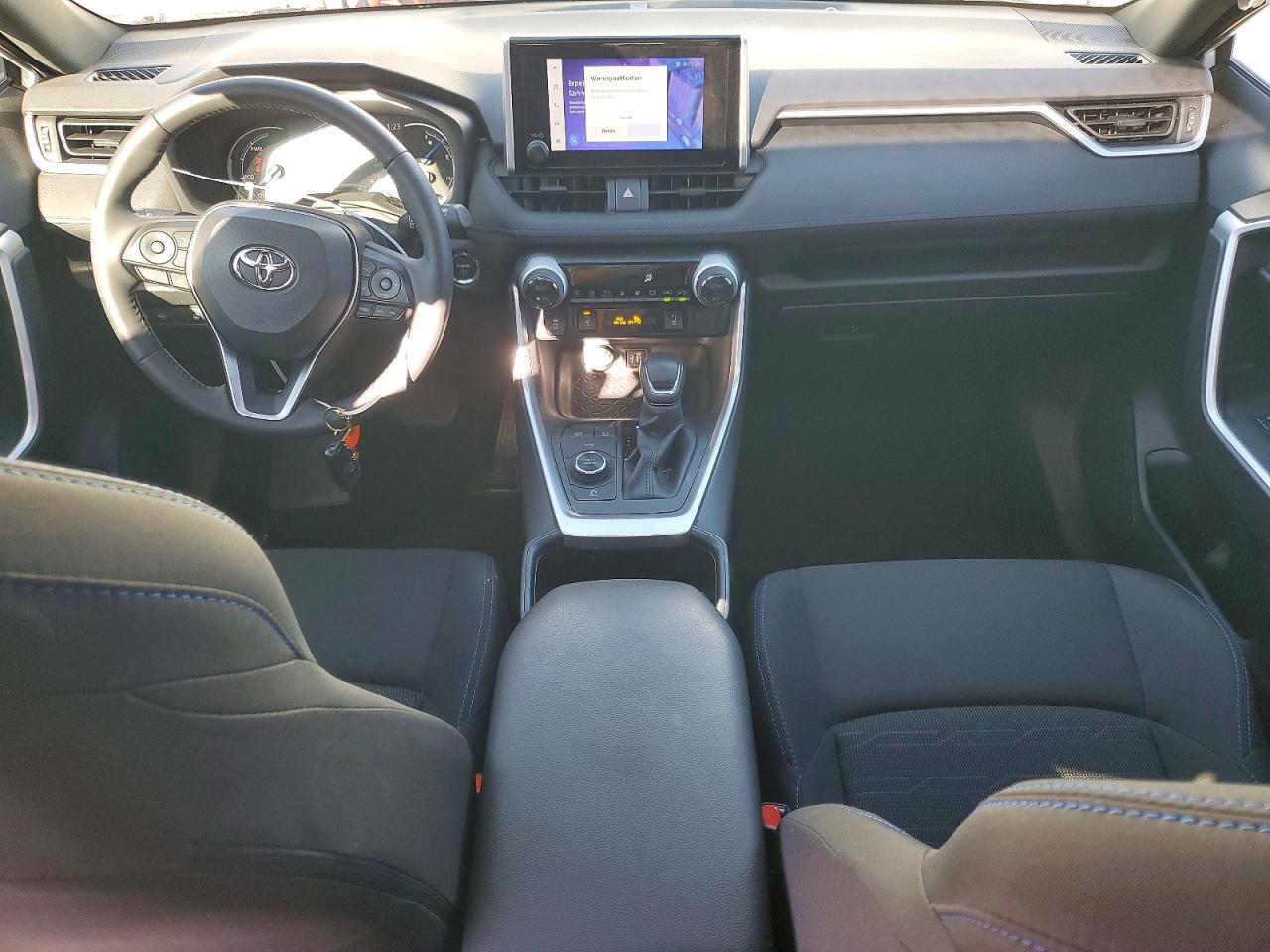 2024 TOYOTA RAV4 SE photo 8