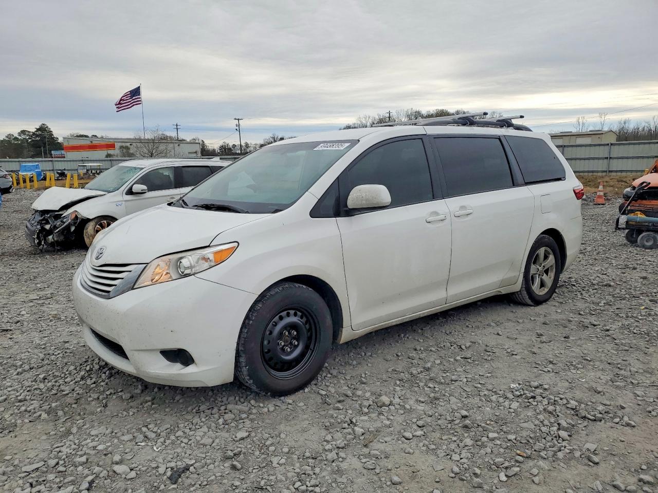 2015 TOYOTA SIENNA