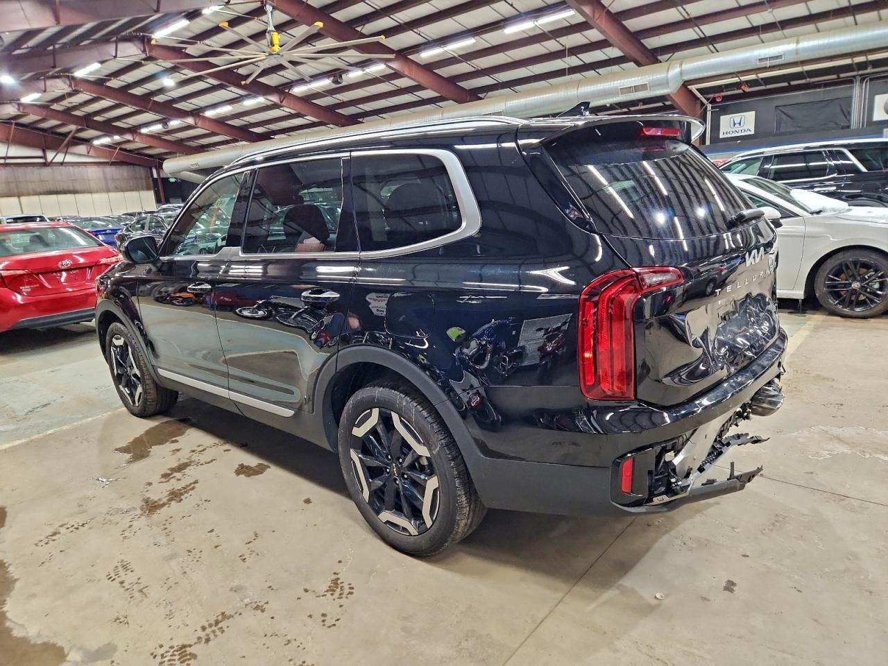 2025 KIA TELLURIDE S photo 2