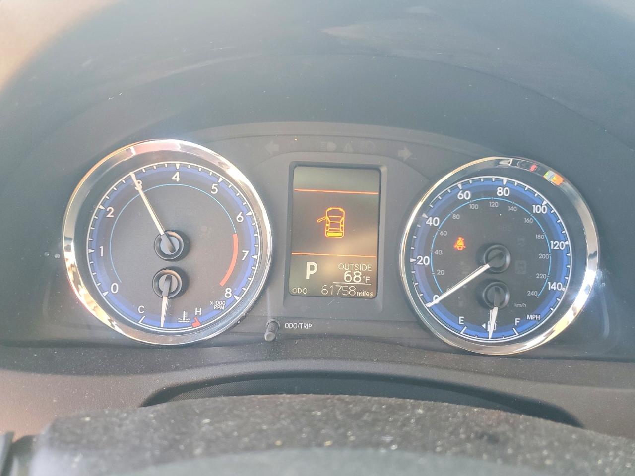 2018 TOYOTA COROLLA L photo 9