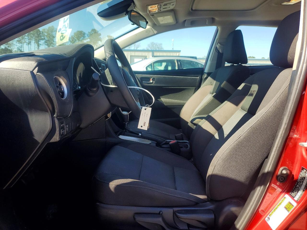 2018 TOYOTA COROLLA L photo 7
