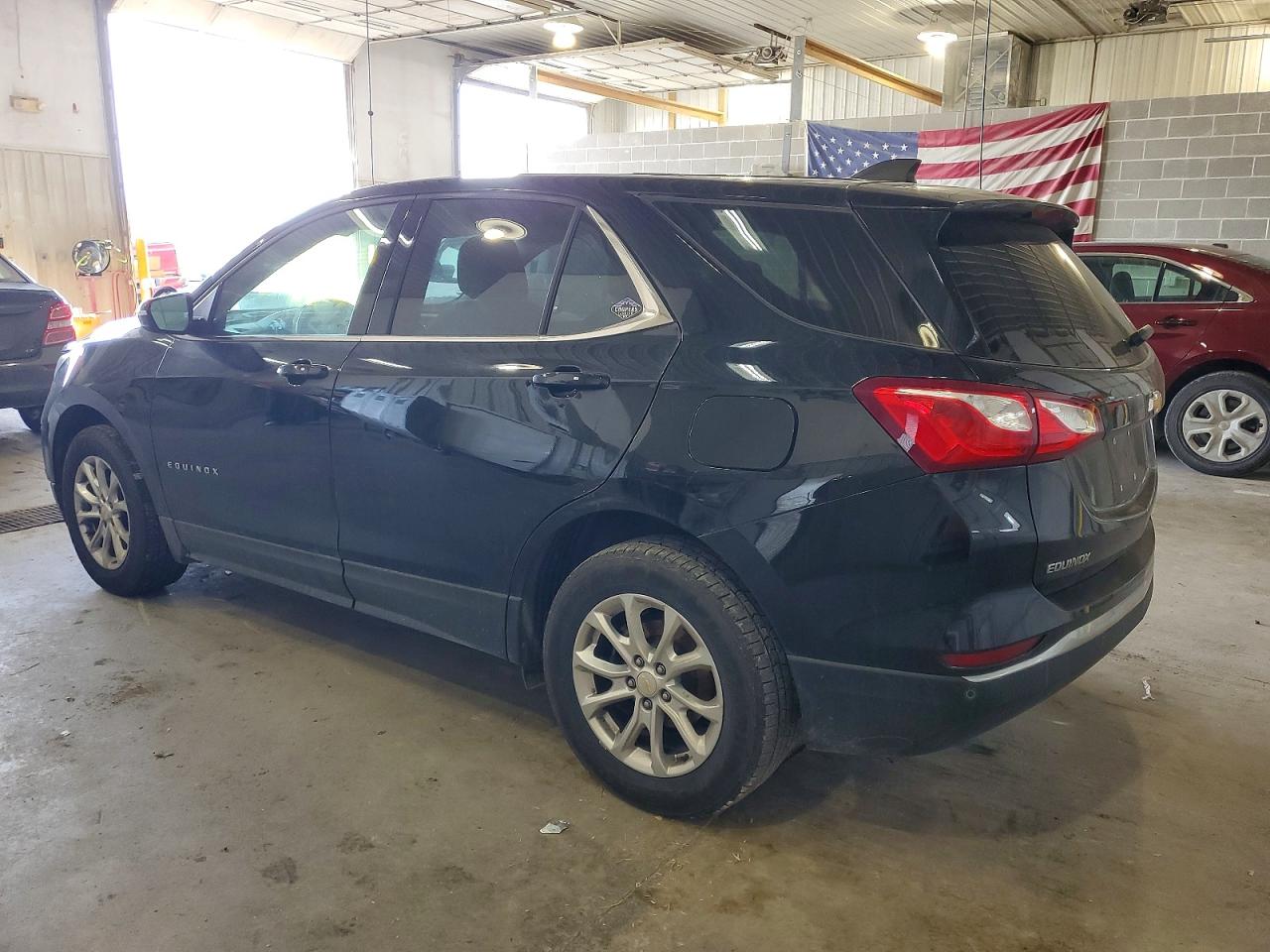 2019 CHEVROLET EQUINOX LT photo 2