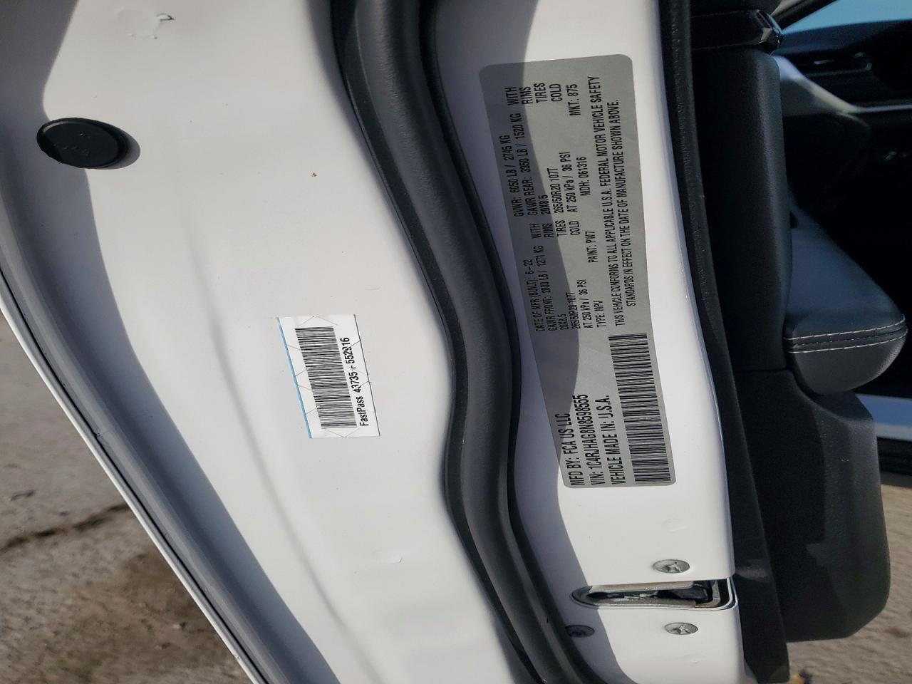 2022 JEEP GRAND CHEROKEE LAREDO photo 13