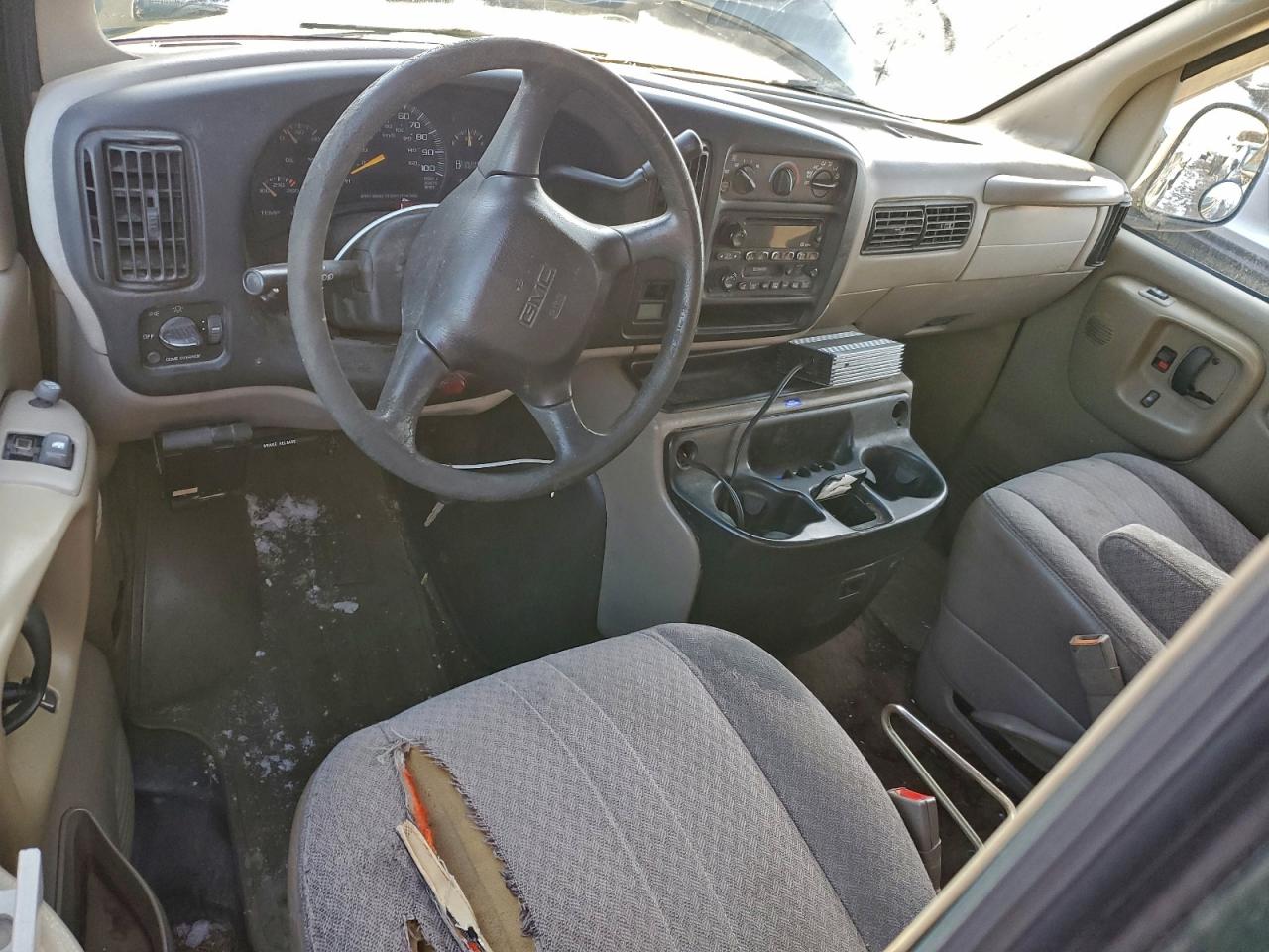 2001 GMC SAVANA G3500 photo 8