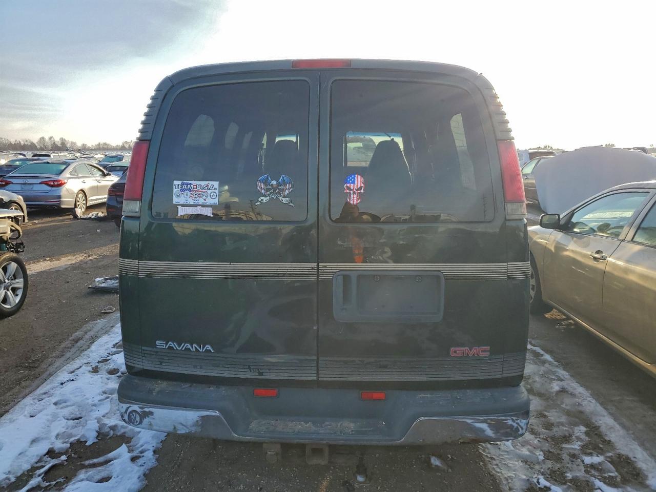 2001 GMC SAVANA G3500 photo 6
