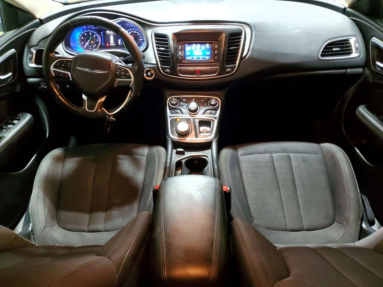 2016 CHRYSLER 200 LIMITED photo 8