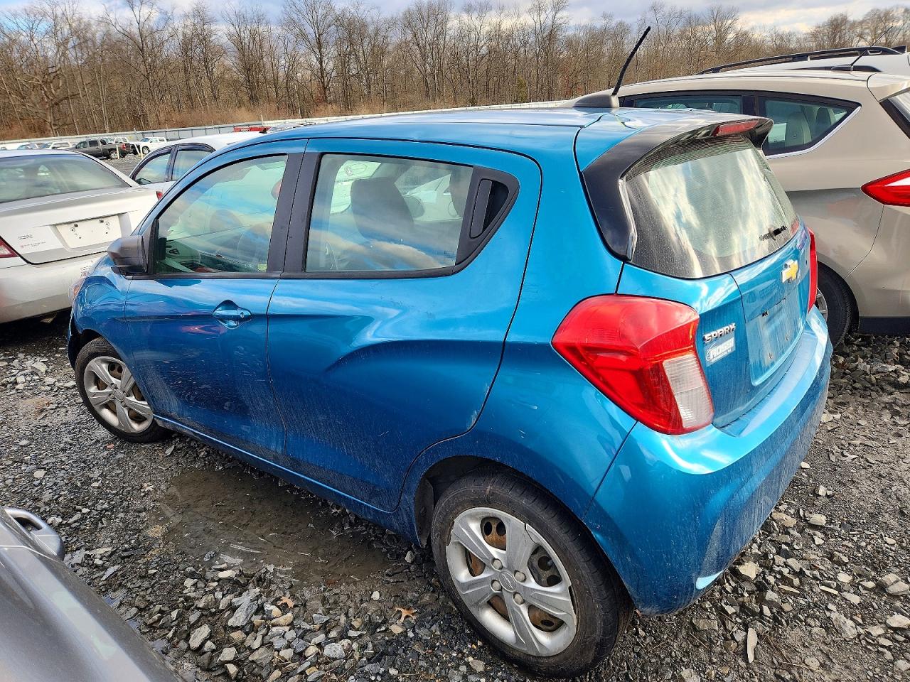 2019 CHEVROLET SPARK LS photo 2