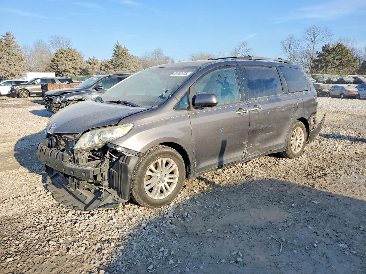 2013 TOYOTA SIENNA