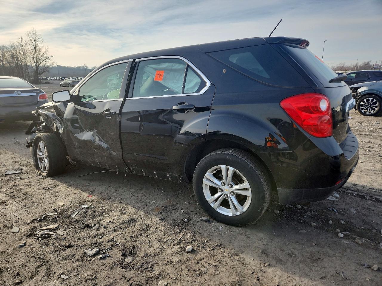 2015 CHEVROLET EQUINOX LS photo 2