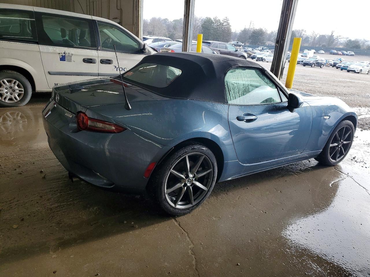 2017 MAZDA MX-5 MIATA GRAND TOURING photo 3