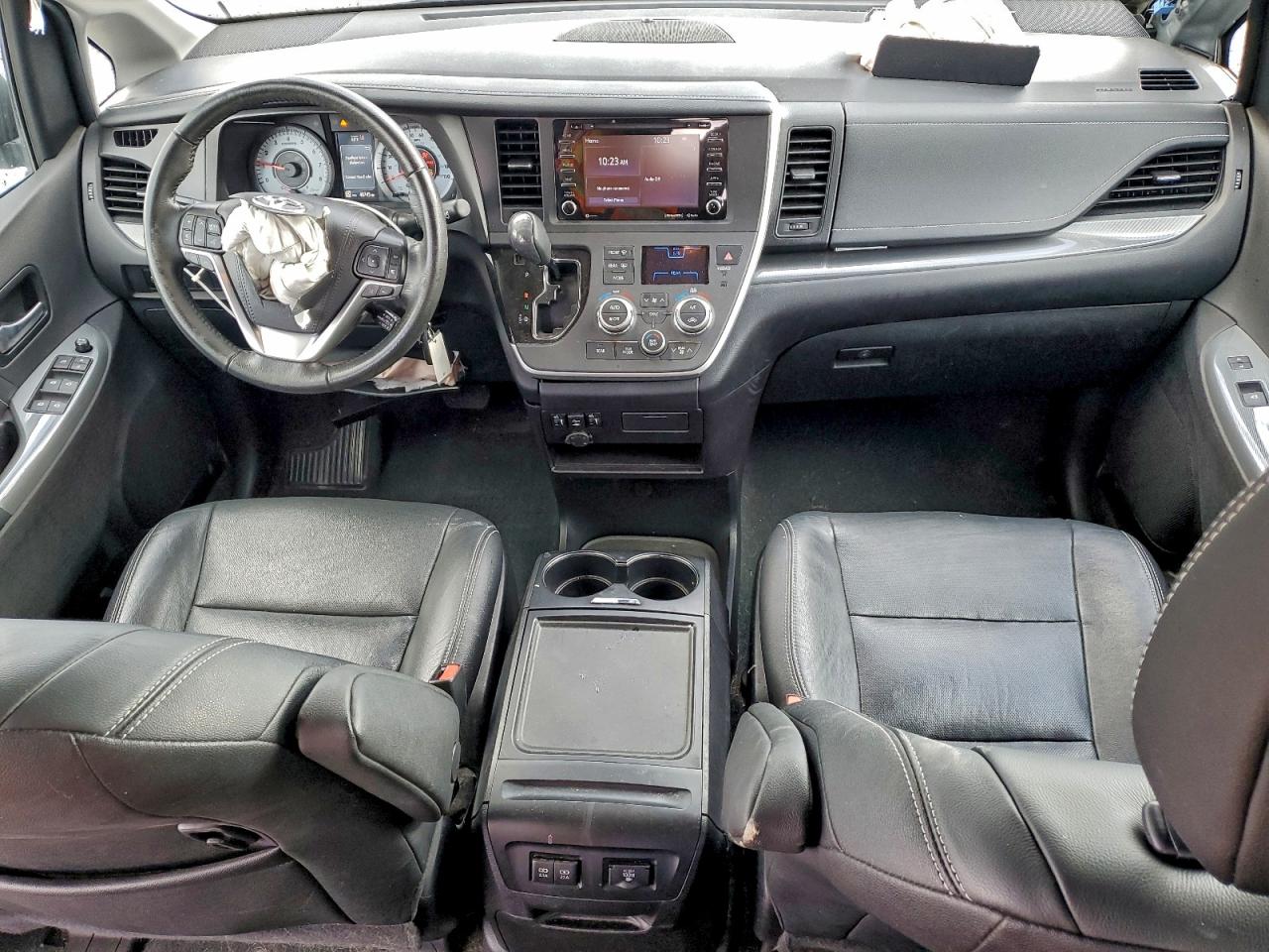 2020 TOYOTA SIENNA SE photo 15