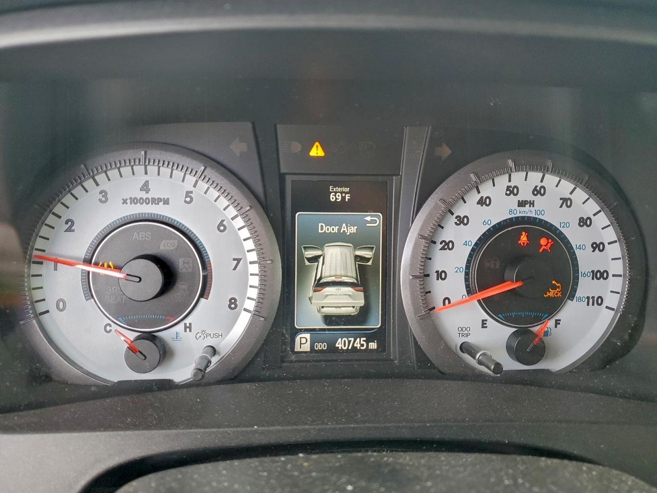 2020 TOYOTA SIENNA SE photo 17