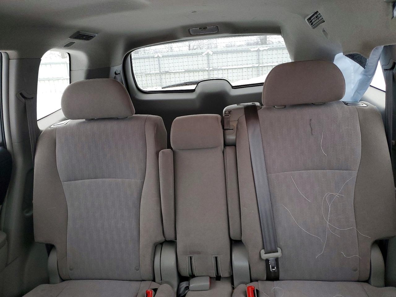 2012 TOYOTA HIGHLANDER BASE photo 28