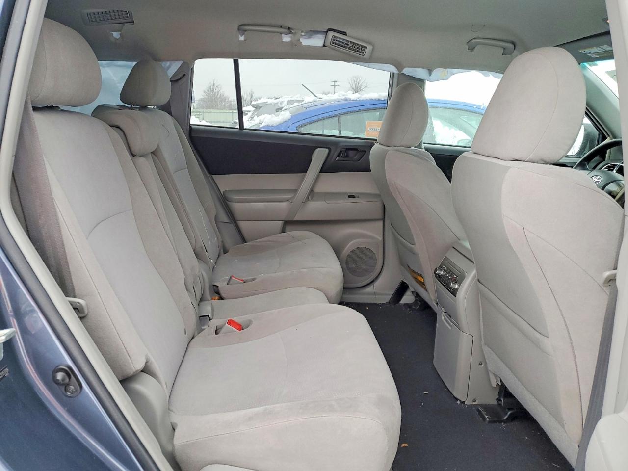 2012 TOYOTA HIGHLANDER BASE photo 31