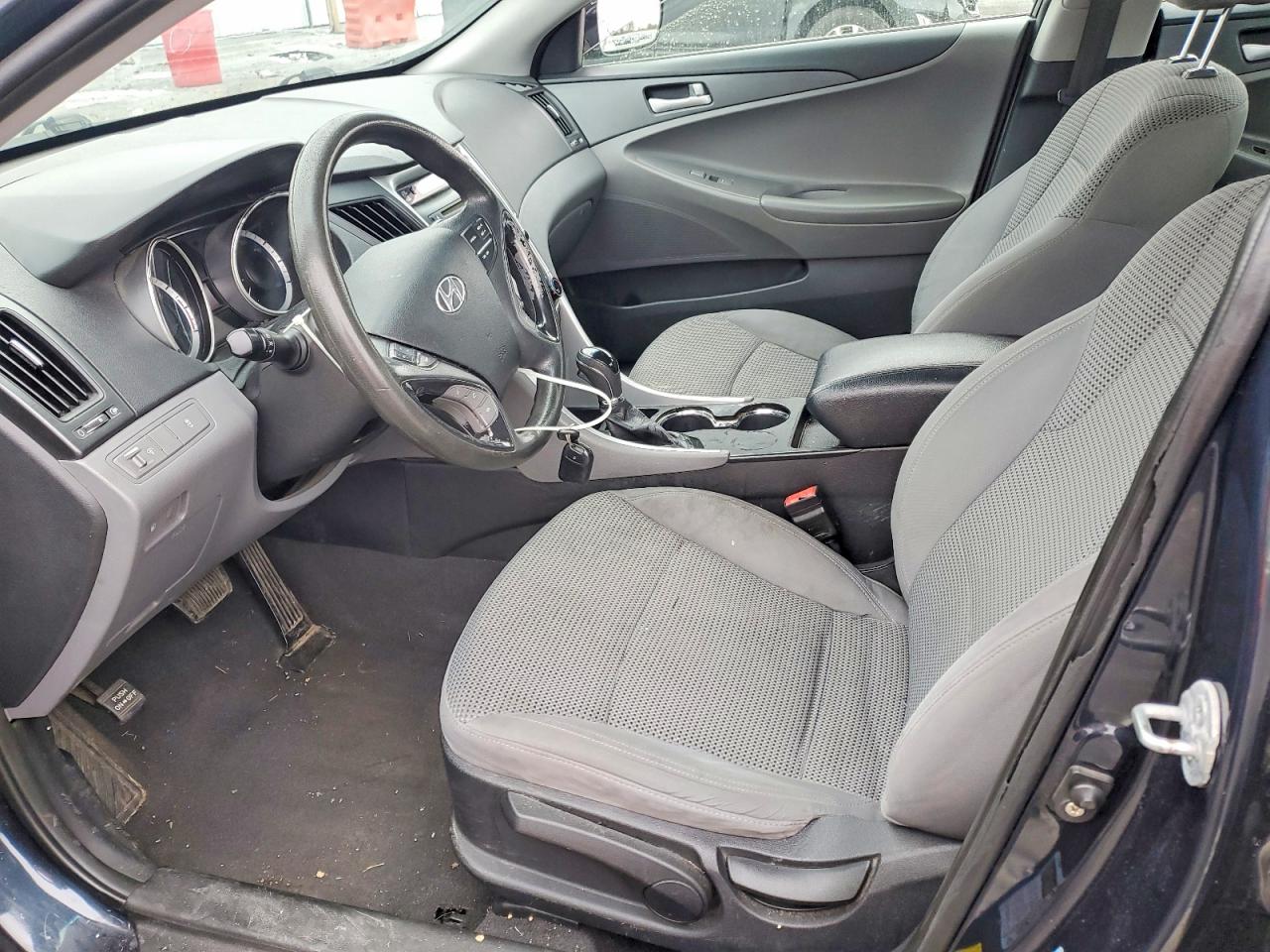 2011 HYUNDAI SONATA GLS photo 7