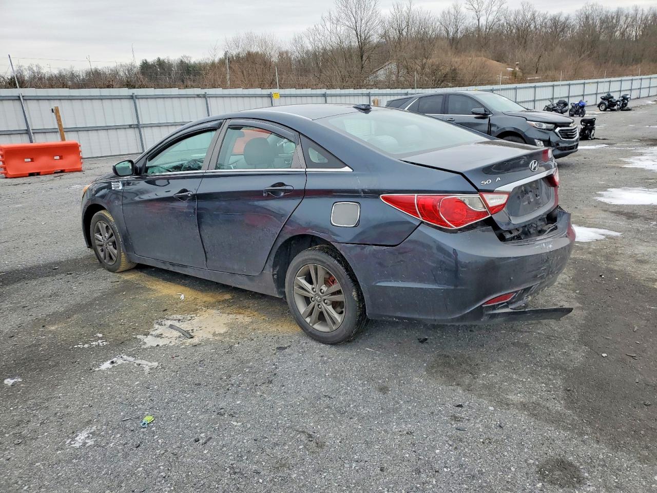 2011 HYUNDAI SONATA GLS photo 2