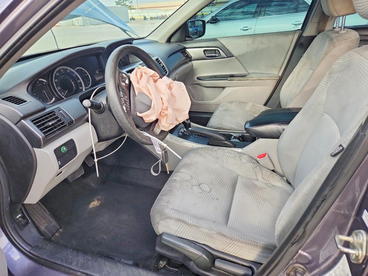 2015 HONDA ACCORD LX photo 7