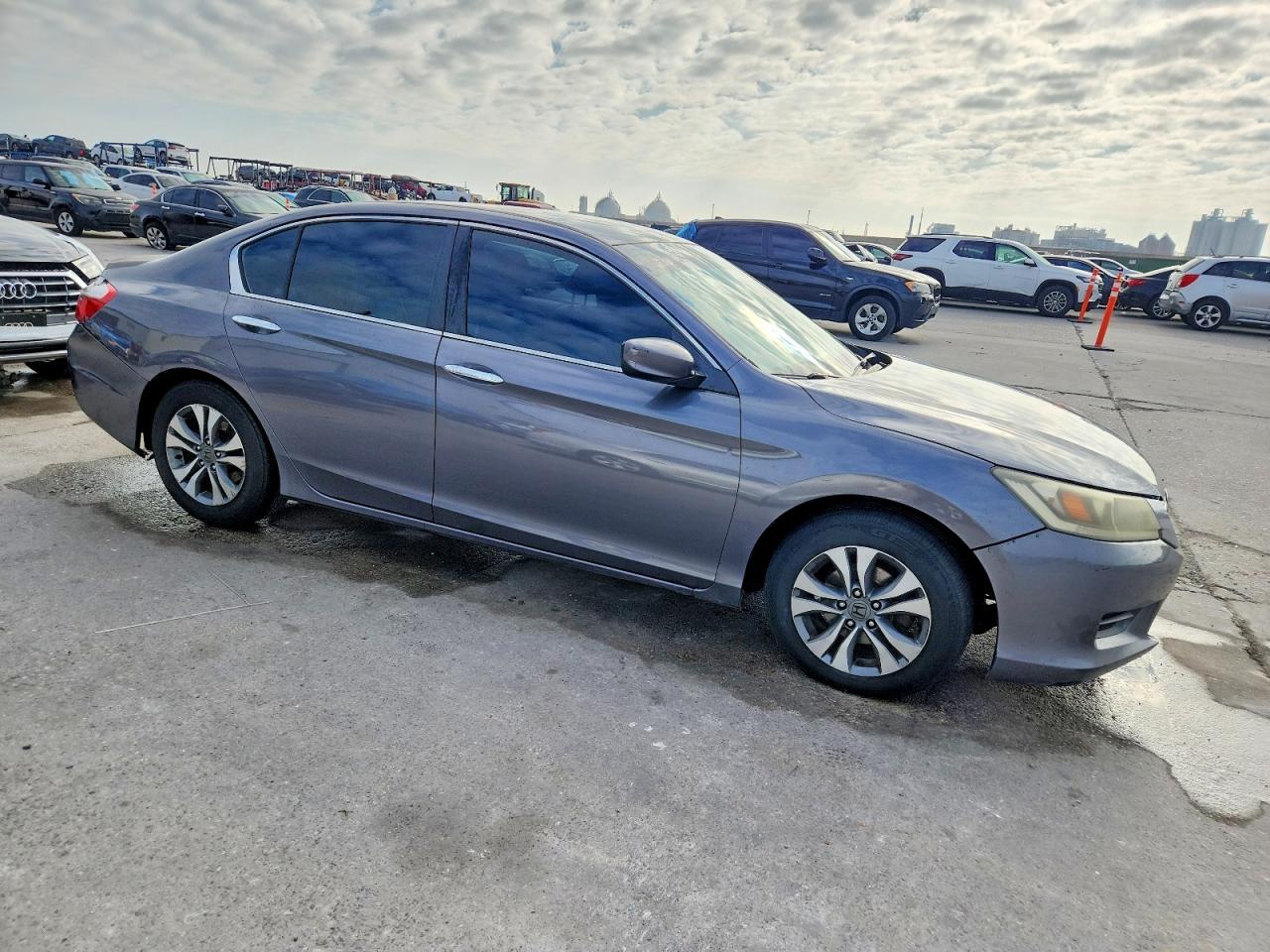 2015 HONDA ACCORD LX photo 4